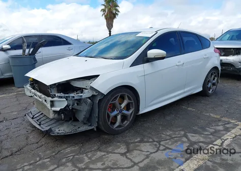 2016 Ford Focus St from USA, damaged, VIN 1FADP3L98GL209381